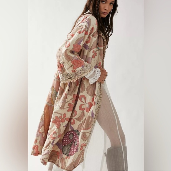 Magnolia Pearl Rainbow Duster - Picture 4 of 11